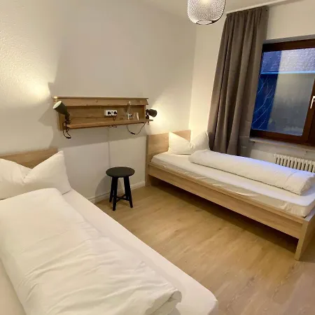 Pensionat Landgasthaus Loewen Mit Gaestehaus