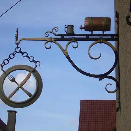 Landgasthaus Loewen Mit Gaestehaus Holzhausen (Breisgau-Hochschwarzwald)